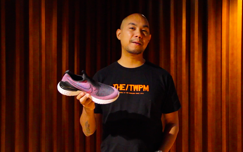 Unboxing the Nike's Epic Phantom React Flyknits.